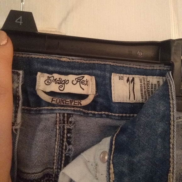 Distressed Jeans Shorts - Picture 3 of 5